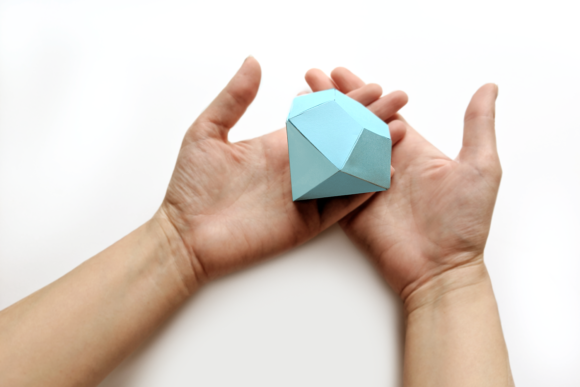 3D Diamond: A Versatile Paper Craft Design